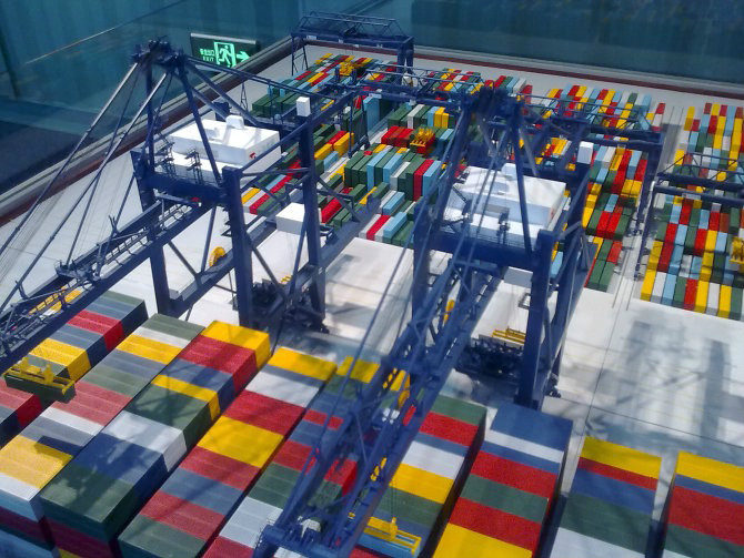 锦州港口集装箱堆场